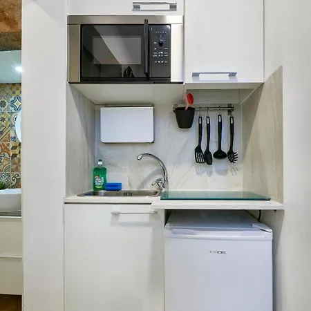 Mini Studio In Alfama Near Castelo St Jorge Lägenhet